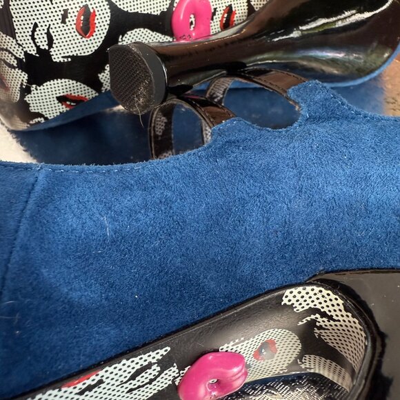 Pre-Loved: Betsey Johnson Royal Blue Suede Strappy Round-Toe Pumps [Size 6] - Picture 6 of 6